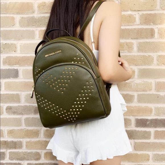 Gaby’sBags👜💕Michael Kors Backpack 🎒 - Picture 4 of 6